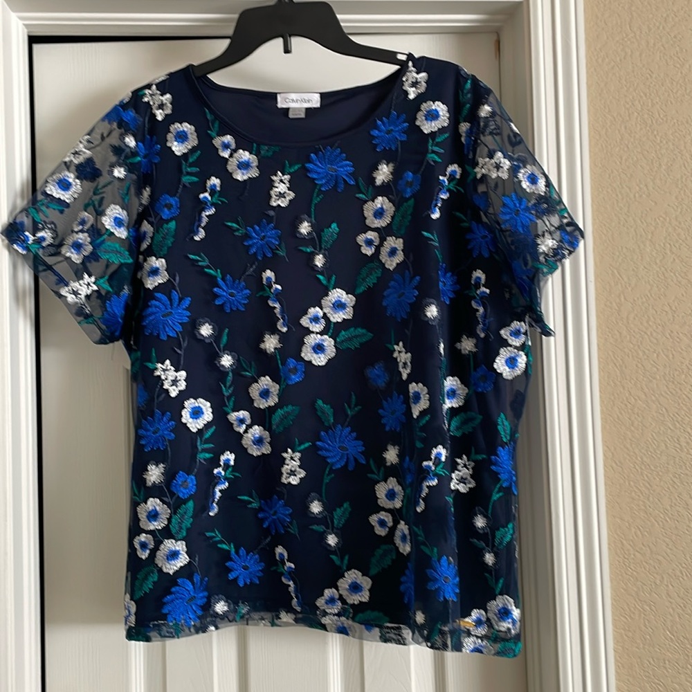 Calvin Klein top size 1x
